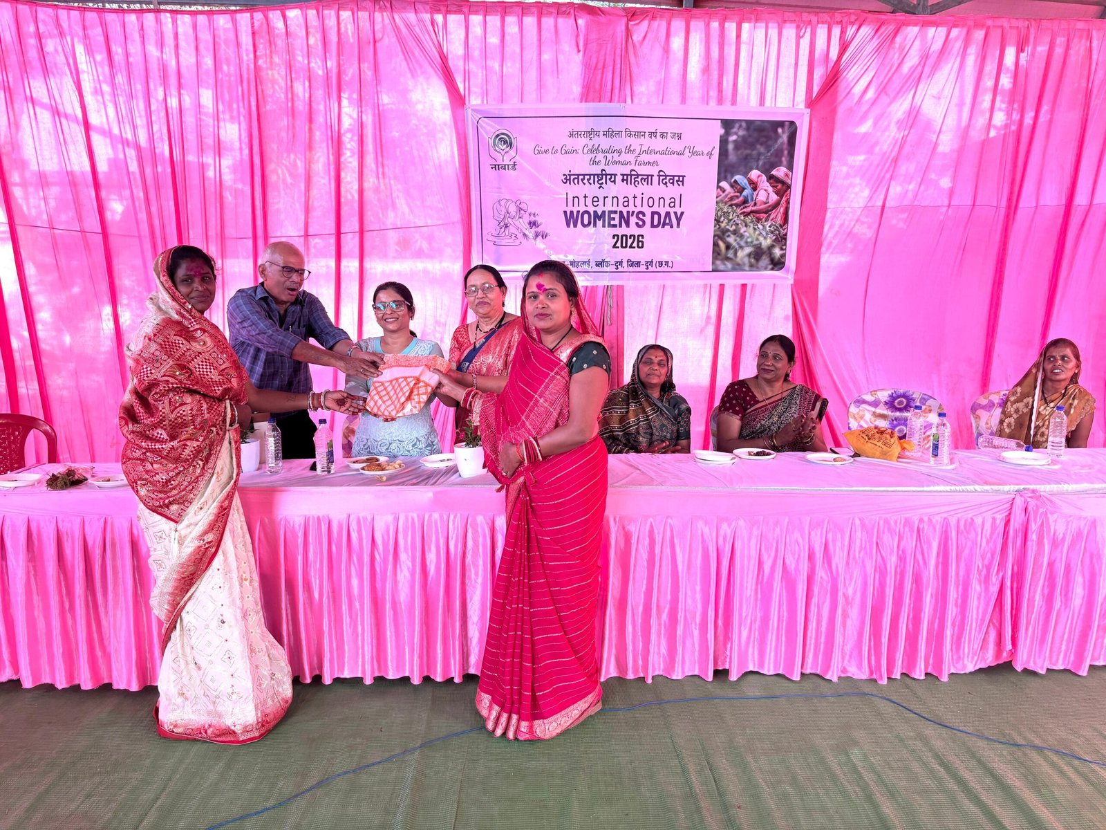 नाबार्ड दुर्ग का आयोजन, महिला किसान थीम पर ग्राम मोहलई में नाबार्ड के सहयोग से मनाया गया अंतर्राष्ट्रीय महिला दिवस
